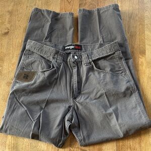 Wrangler Men's Charcoal Relaxed Jeans